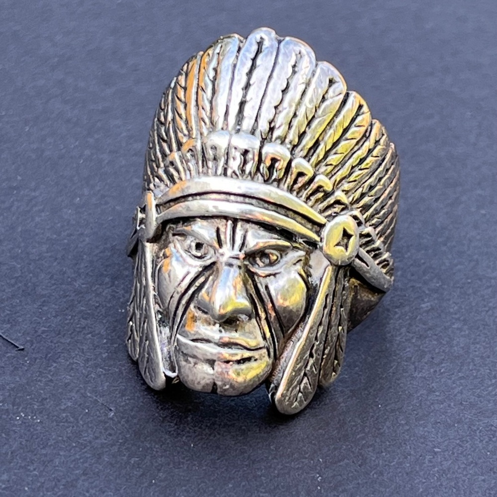 Silver statement ring